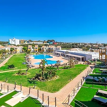 호텔 Comitas Isla Del Aire 4*